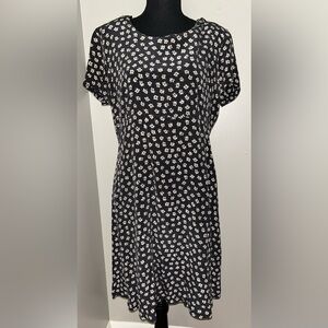 August Silk Women's Navy Short Sleeve Scoop Neck Back Zip Dress Size 12   100%